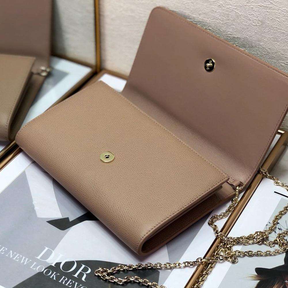 Dior 30 Montaigne Pouch